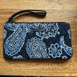 NWT Vera Bradley Blue Bandana Slim Zip Wristlet